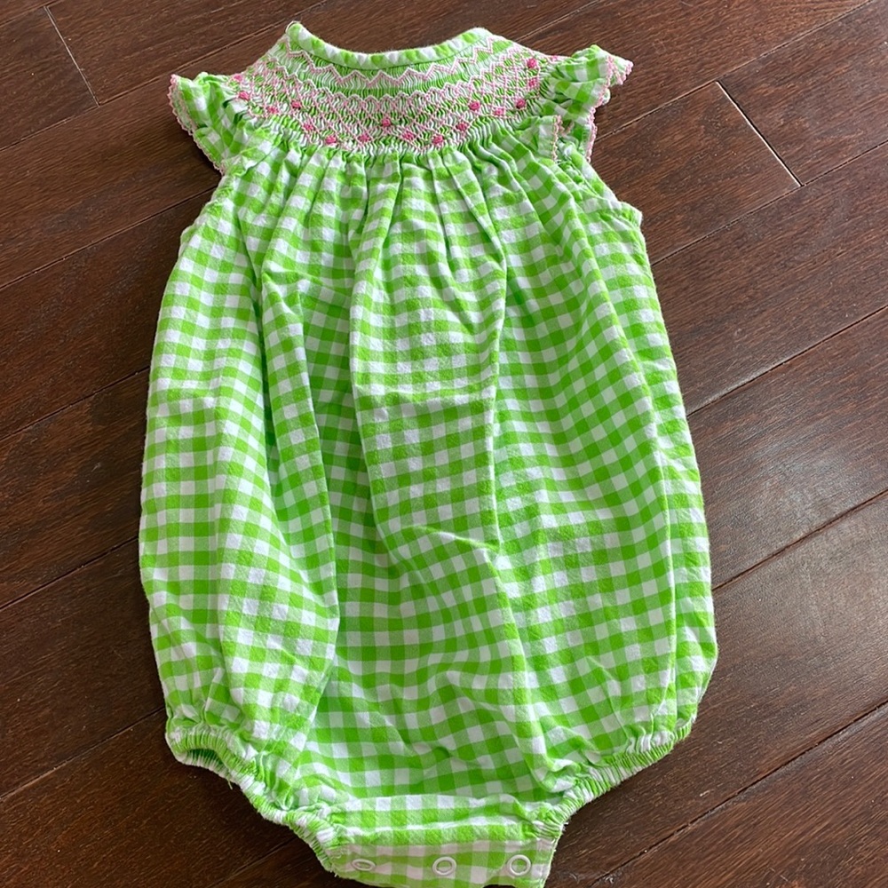Smocked bubble